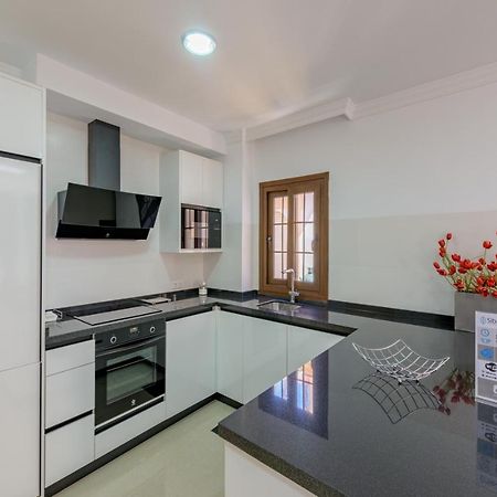Apartamento Centrico Sibarys - 2 Dormitorios- Calle Pintada 네르하 외부 사진