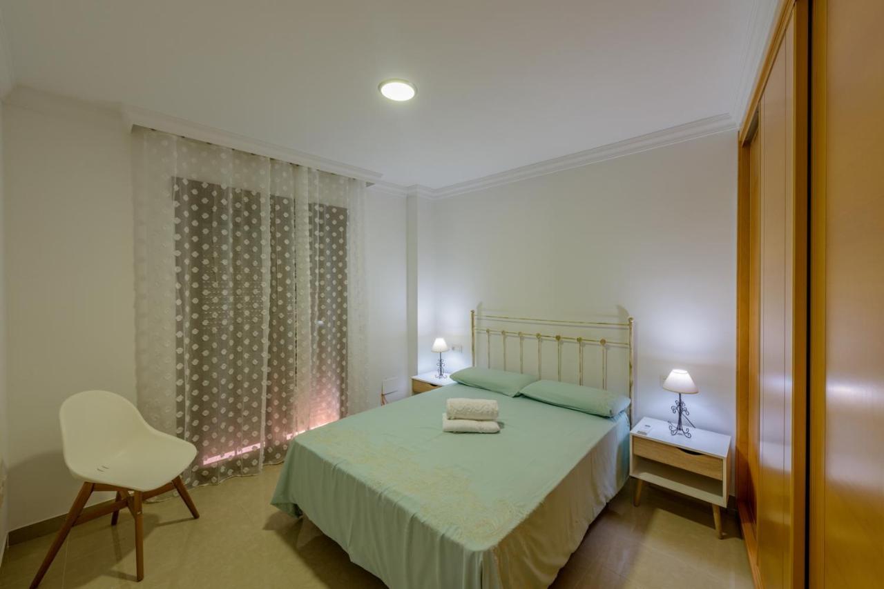 Apartamento Centrico Sibarys - 2 Dormitorios- Calle Pintada 네르하 외부 사진