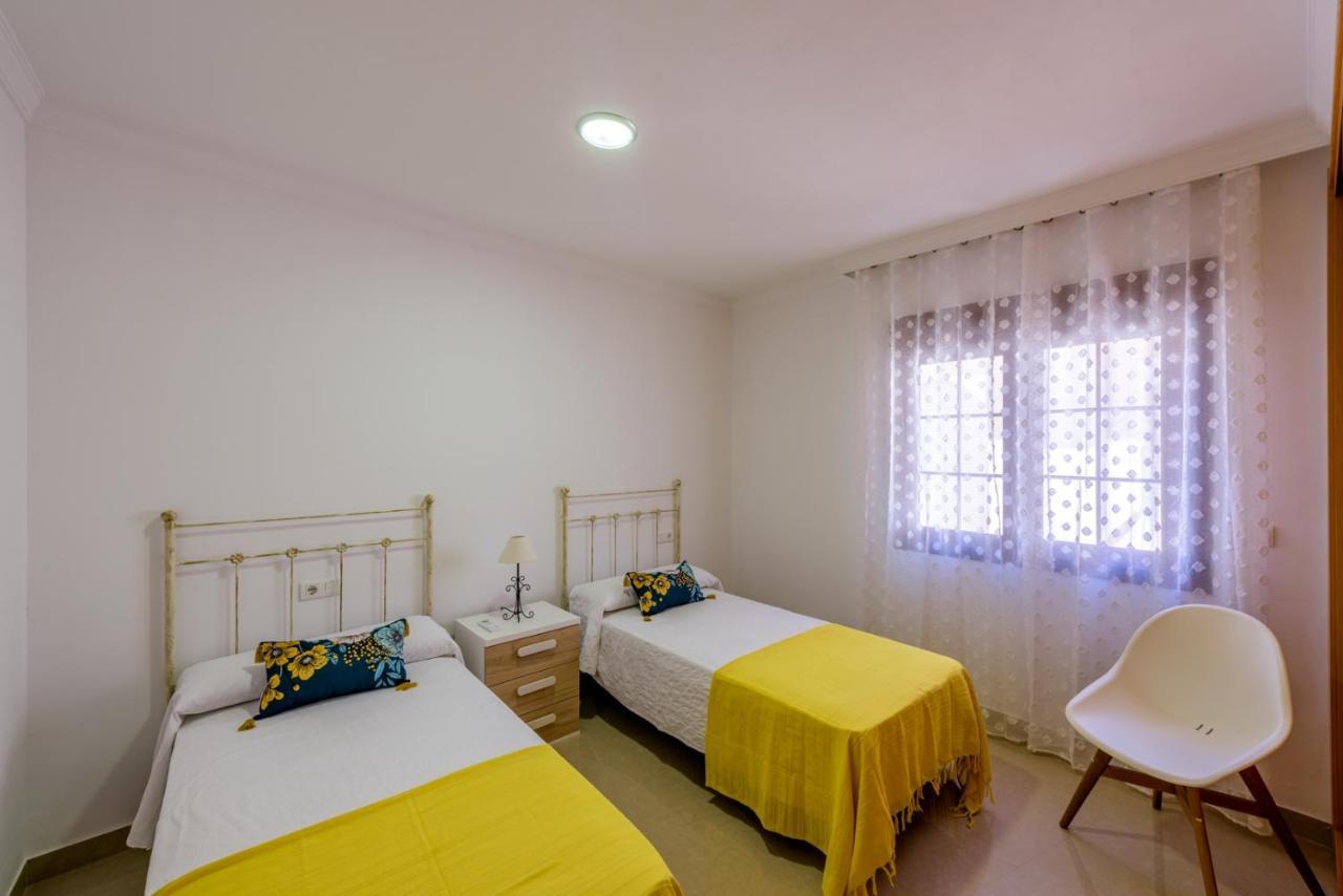 Apartamento Centrico Sibarys - 2 Dormitorios- Calle Pintada 네르하 외부 사진