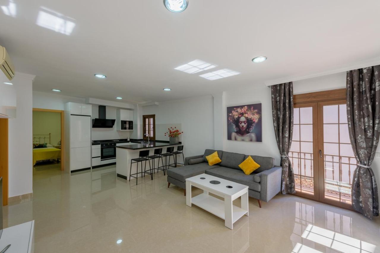 Apartamento Centrico Sibarys - 2 Dormitorios- Calle Pintada 네르하 외부 사진