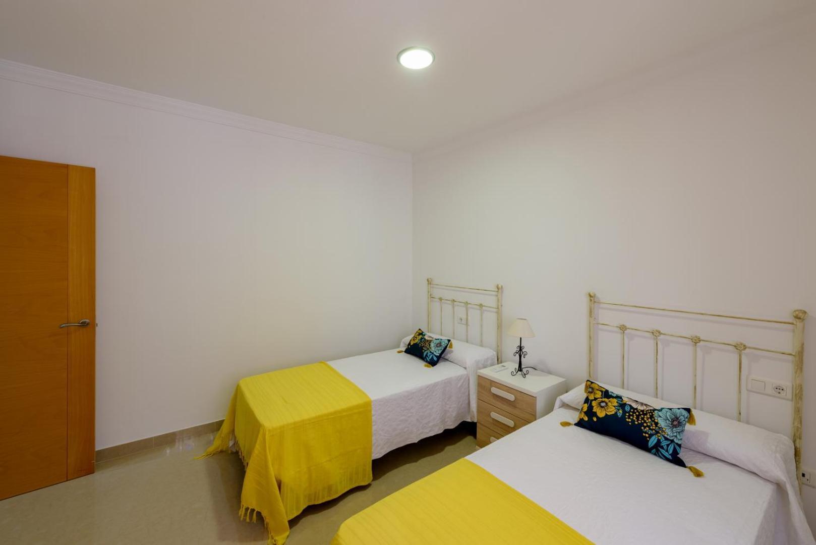 Apartamento Centrico Sibarys - 2 Dormitorios- Calle Pintada 네르하 외부 사진